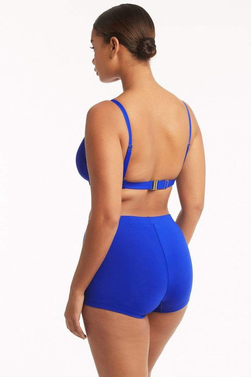 Sea Level Essentials Katie Boy Leg